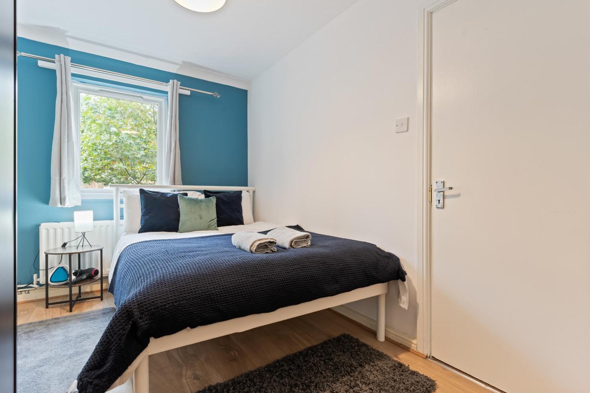 Lovely 4Br House In The City With Parking London Luaran gambar