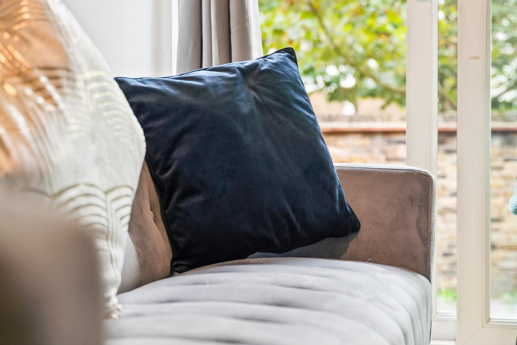 Lovely 4Br House In The City With Parking London Luaran gambar